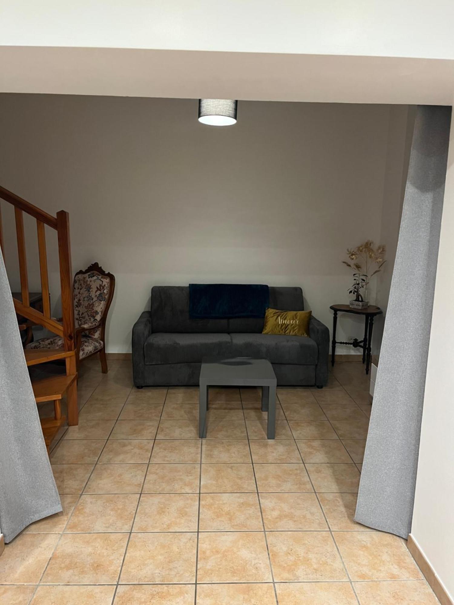Hébergement de vacances Charmante Maison Au Calme *